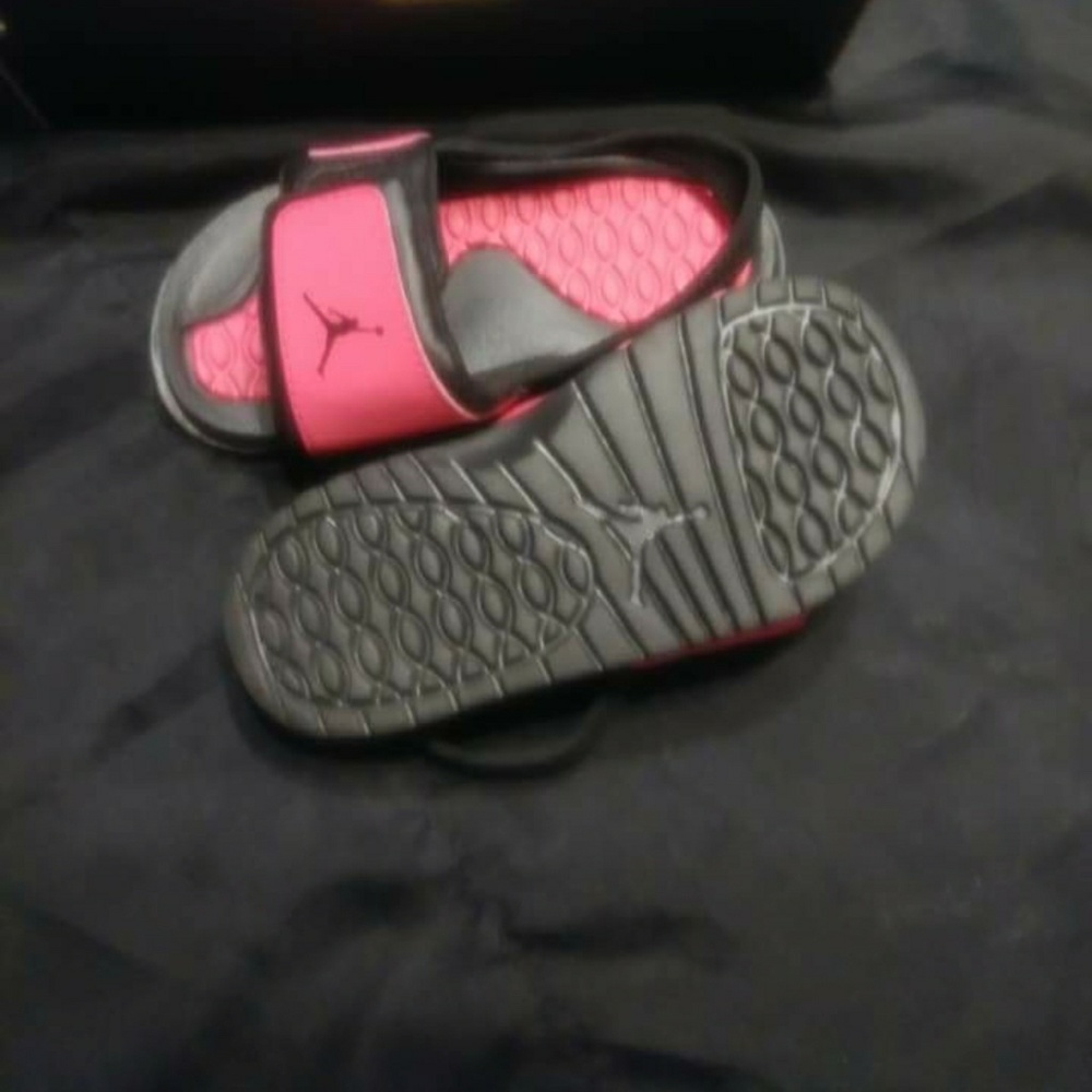 Jorden slides sandles